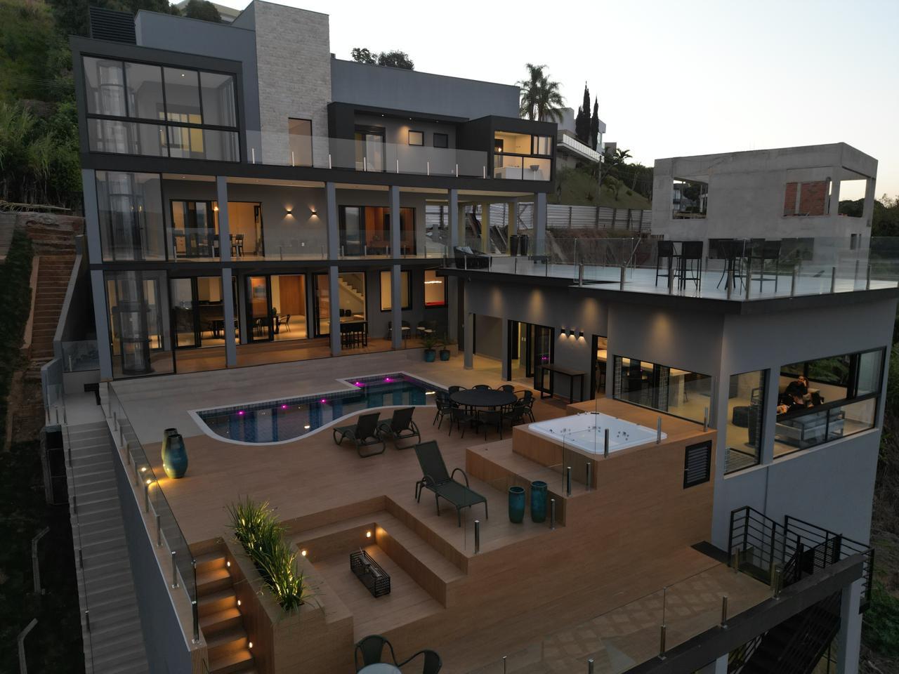 Rancho alto padrão